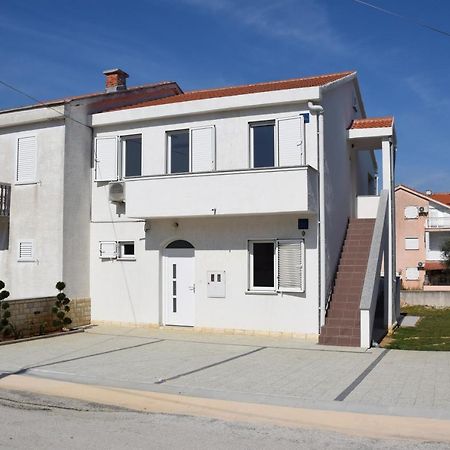 Apartment Bogdan 2 Povljana Buitenkant foto
